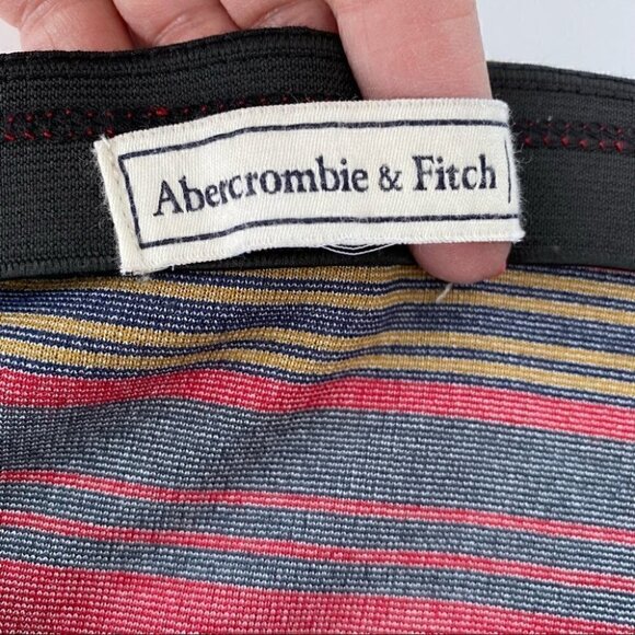 Abercrombie & Fitch midi skirt in a stretch knit - Picture 6 of 10